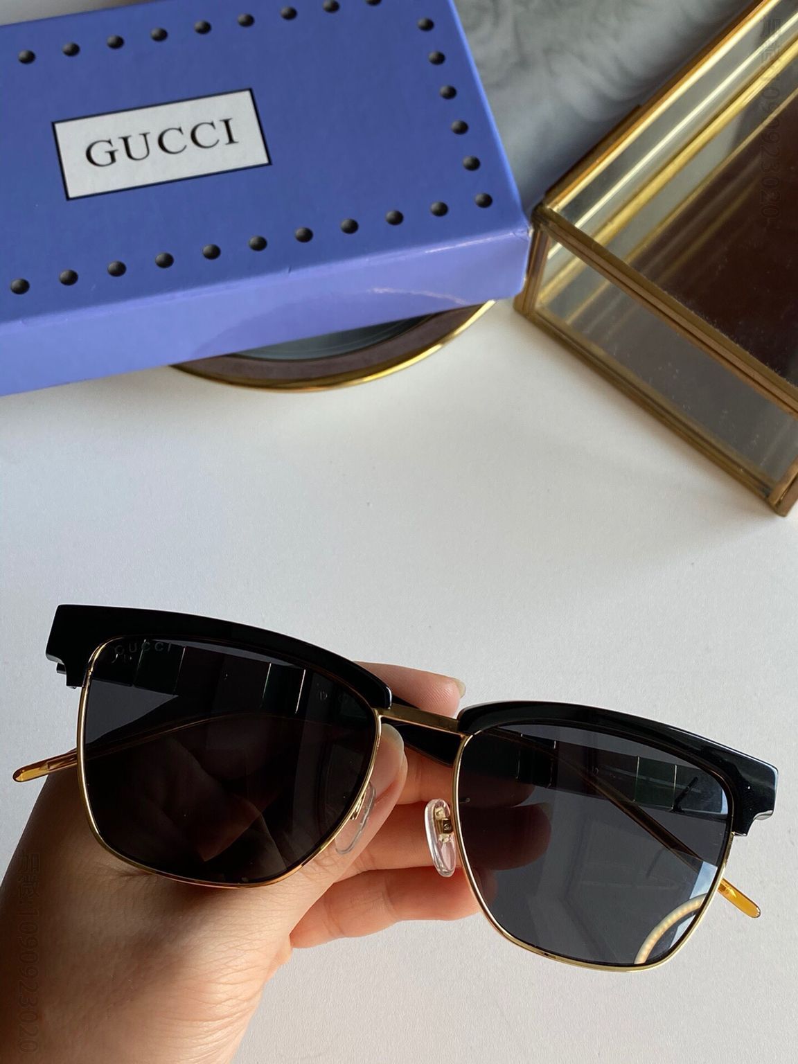 GUCCI古驰新品眉框方形时尚太阳眼镜