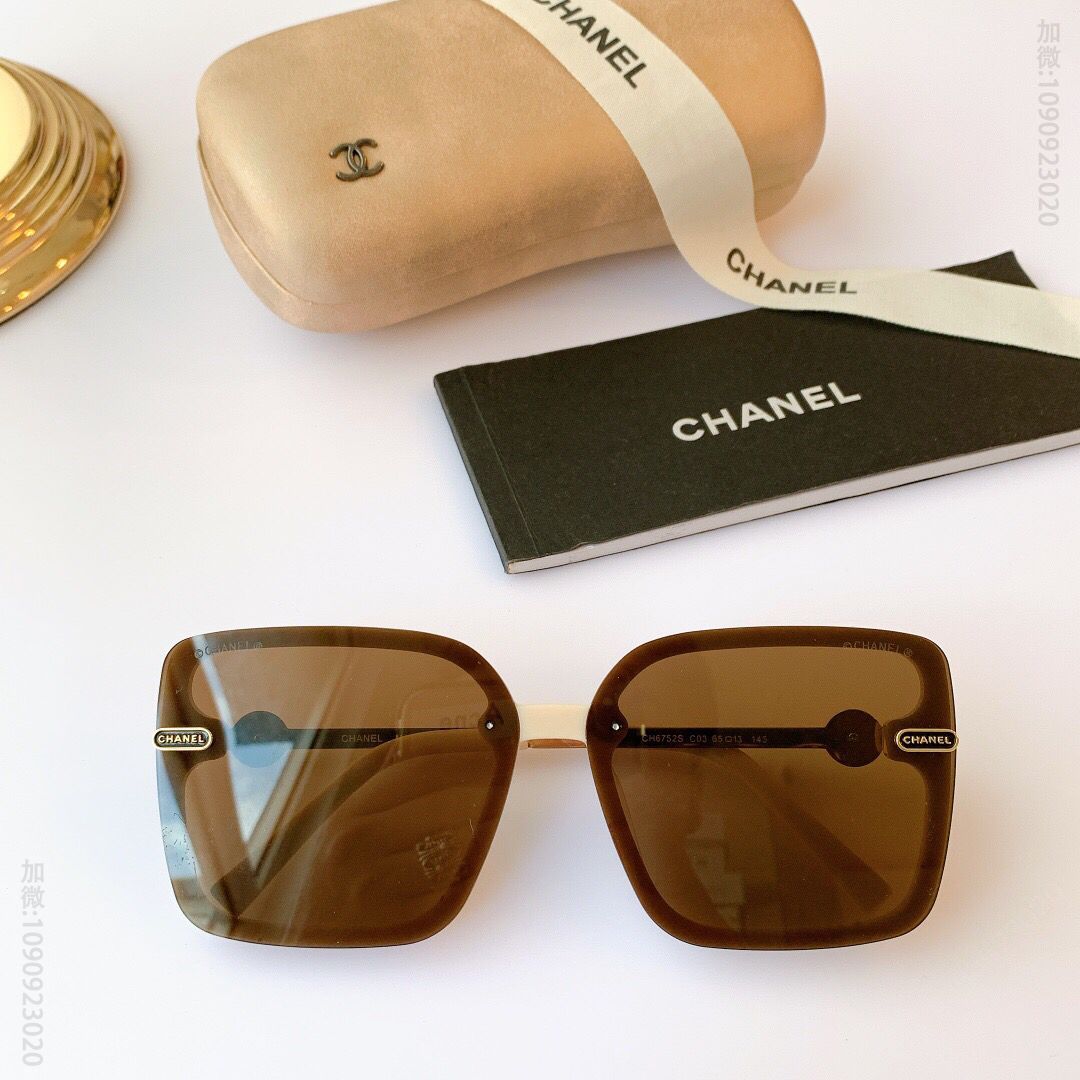 CHANEL香奈儿大双C LOGO 男女通用太阳眼镜