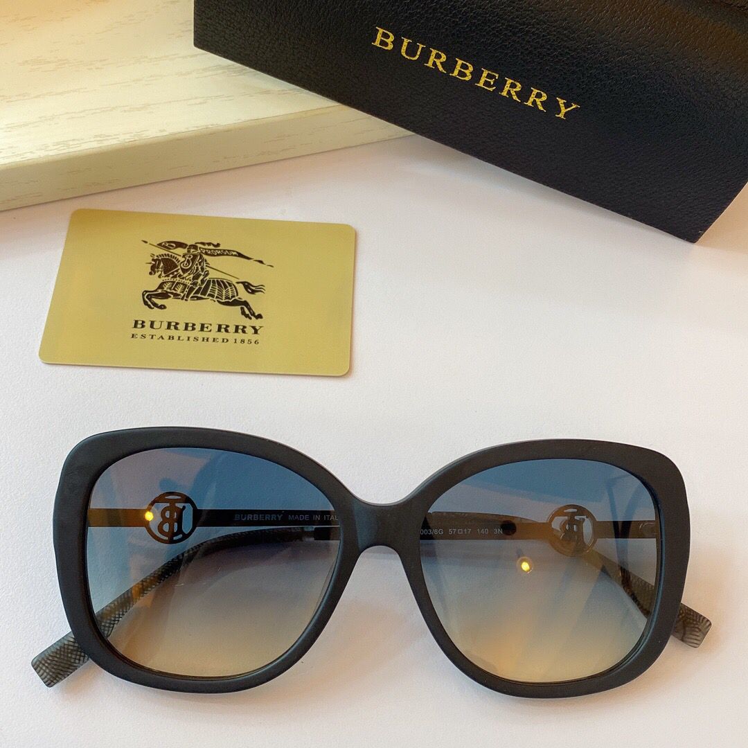 Burberry巴宝莉“TB”字母logo简约女士太阳眼镜