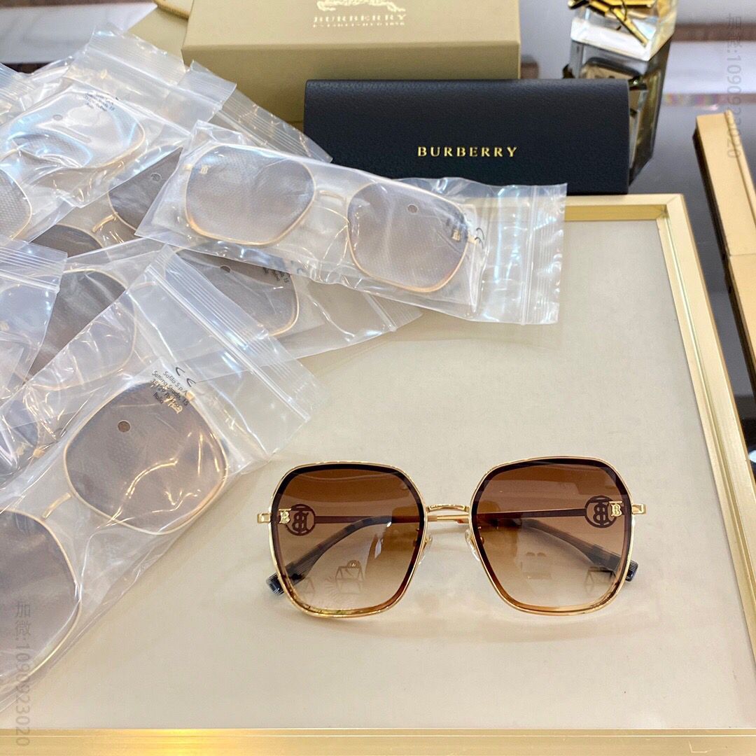 Burberry博柏利新款TB金属logo男女通用太阳眼镜