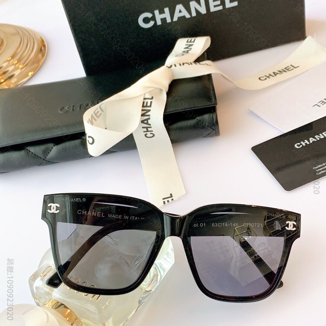 CHANEL香奈儿小方形施华洛世奇钻女士太阳眼镜