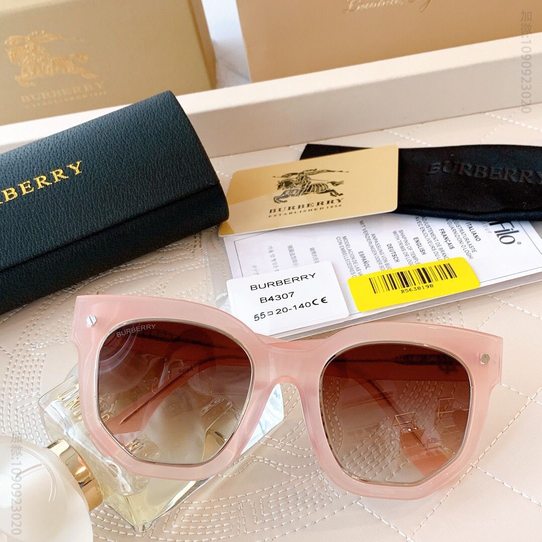Burberry巴宝莉金属圈拼接男女通用太阳眼镜