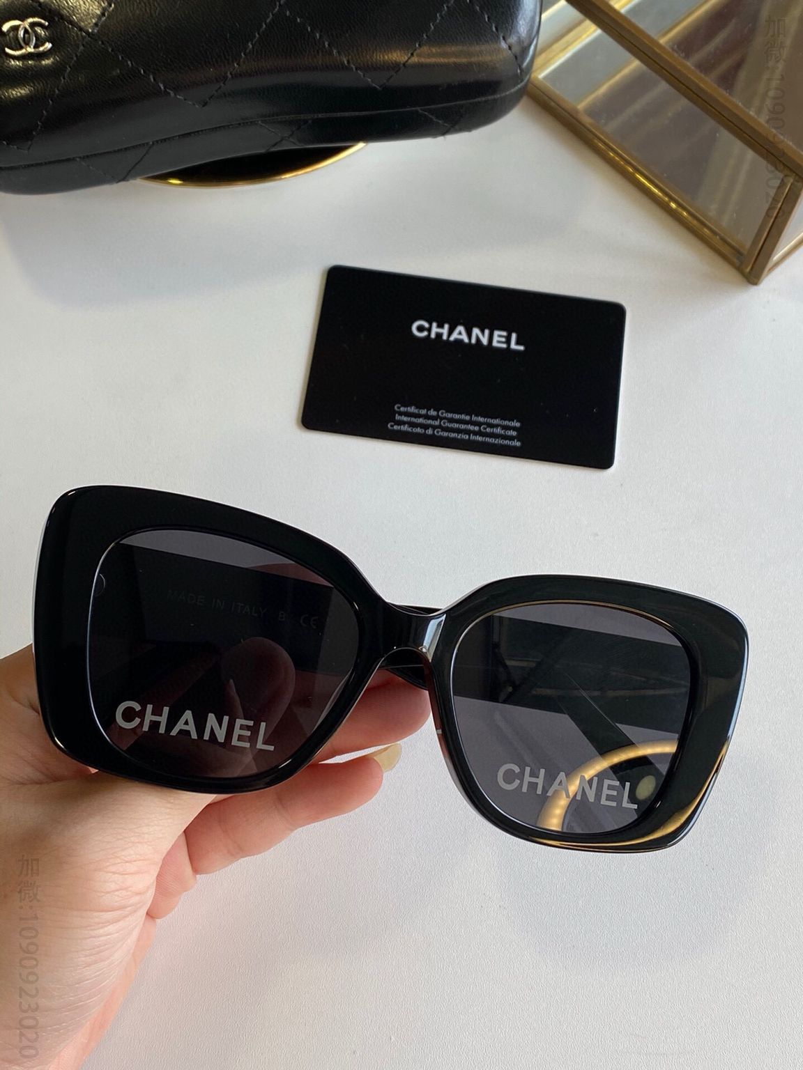 CHANEL香奈儿带钻字母款大方太阳眼镜