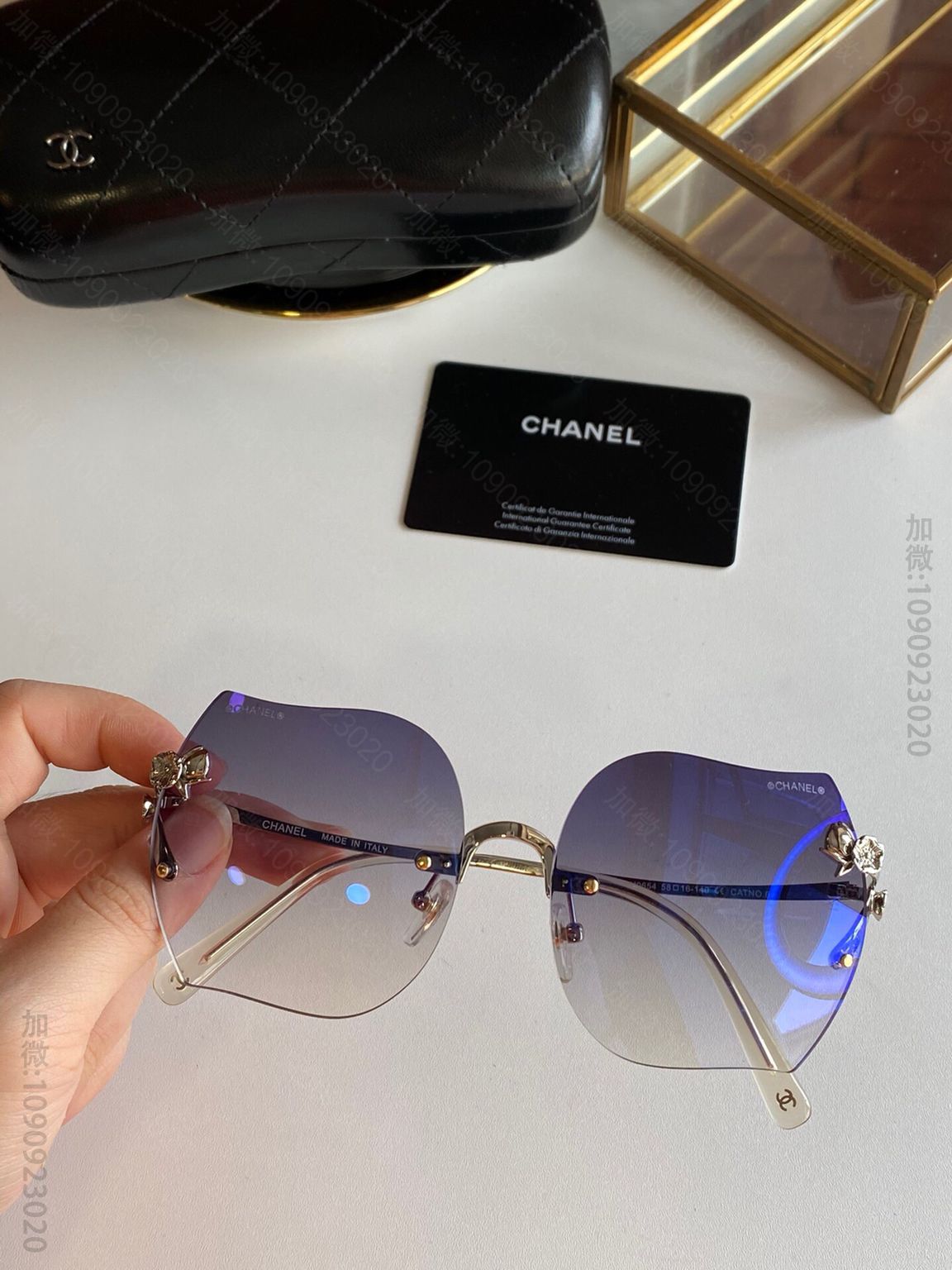 CHANEL香奈儿超轻镜腿方形山茶花墨镜太阳眼镜