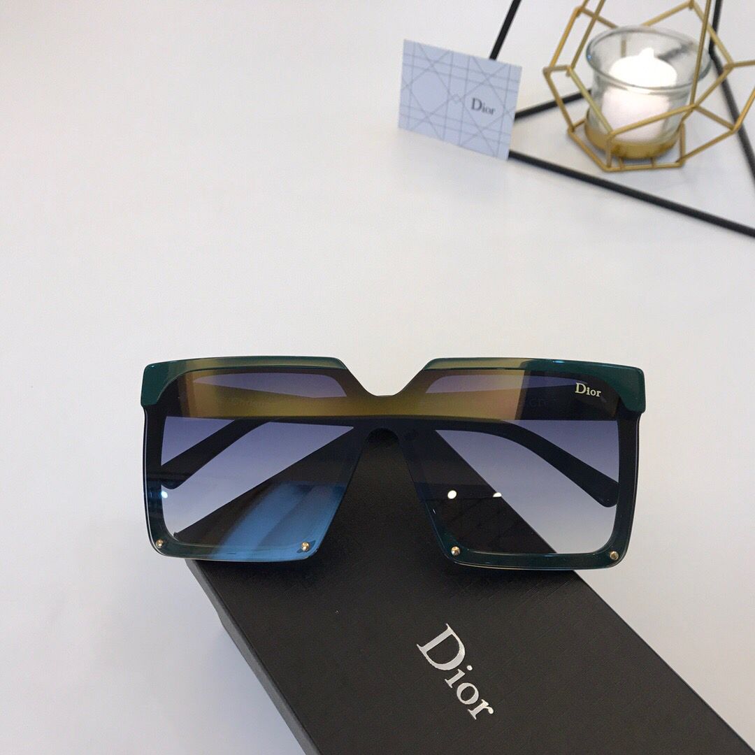 Dior迪奥2023新款字母镜腿男女通用太阳眼镜
