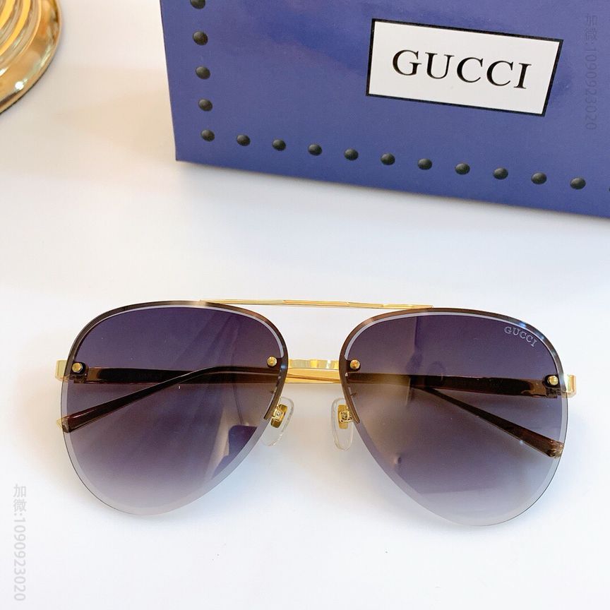 GUCCI古驰时尚蛤蟆框太阳眼镜