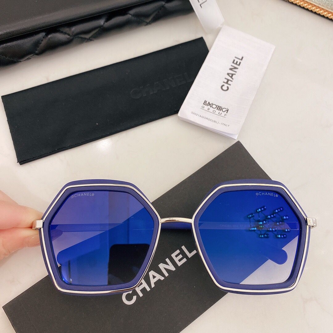 CHANEL香奈儿经典金属双“C”logo不规则板材金边太阳眼镜