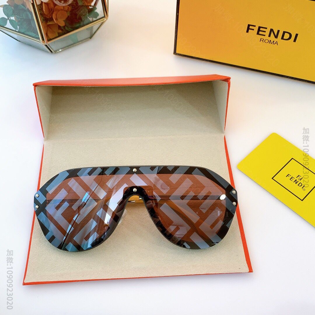 FENDI芬迪镜片字母连体蛤蟆形太阳眼镜