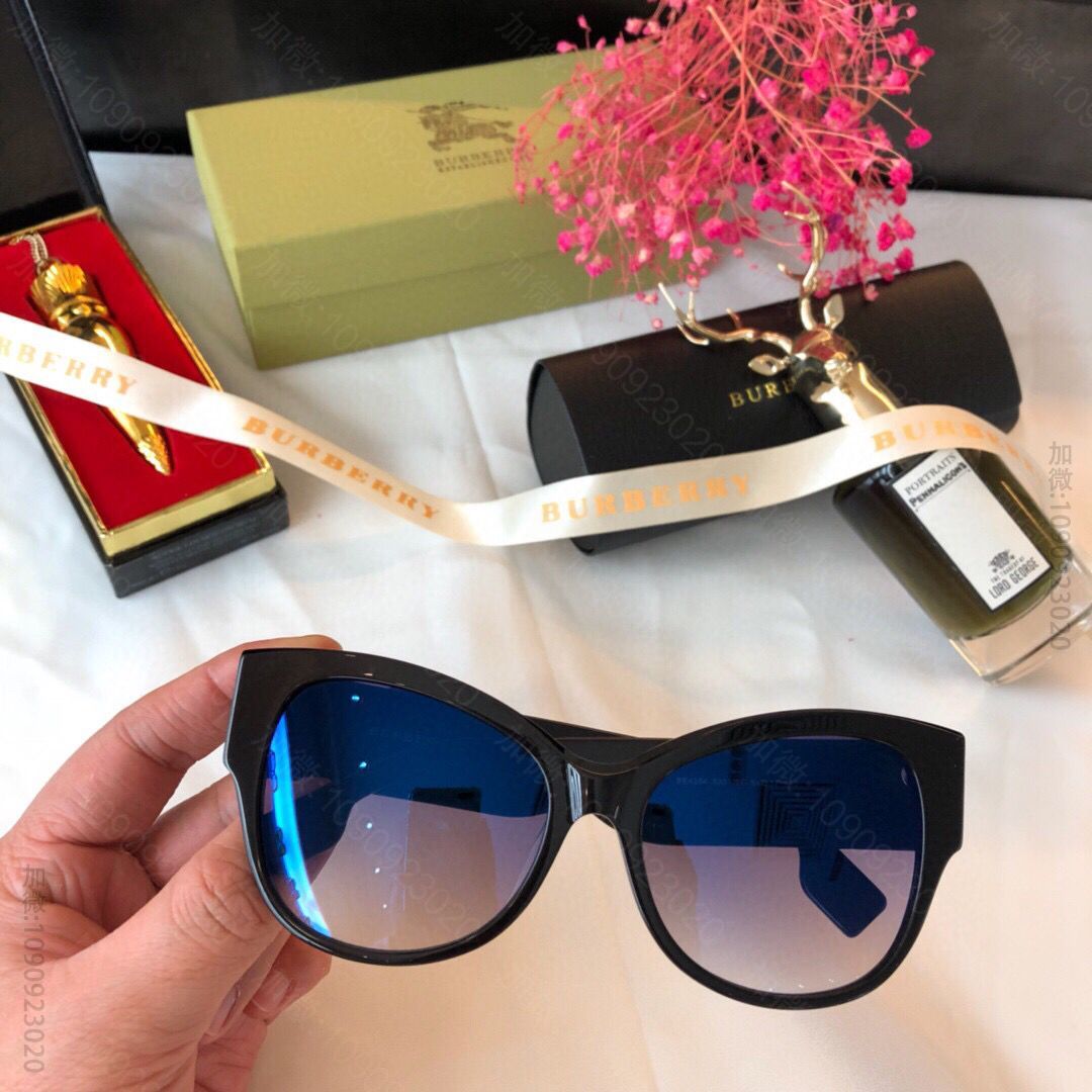 Burberry巴宝莉经典2023官网主推款太阳眼镜
