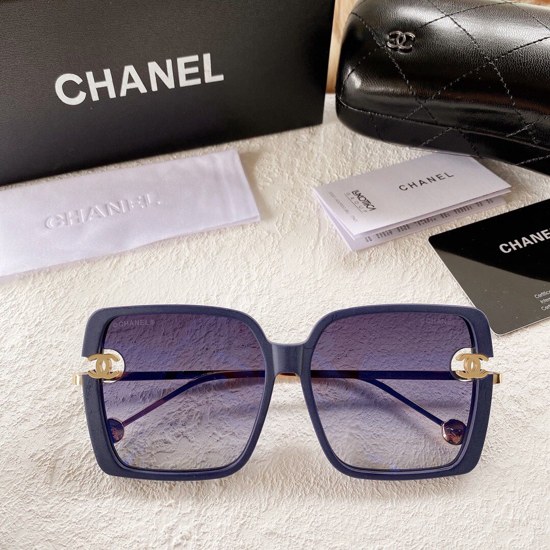 CHANEL香奈儿时尚大方框镜框两边镂空logo太阳眼镜