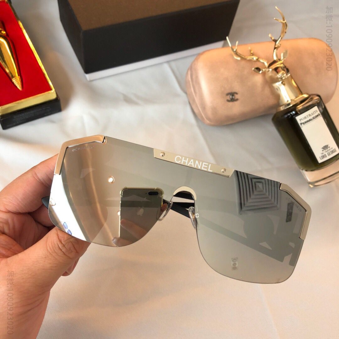 CHANEL香奈儿双C Logo连体镜片太阳眼镜
