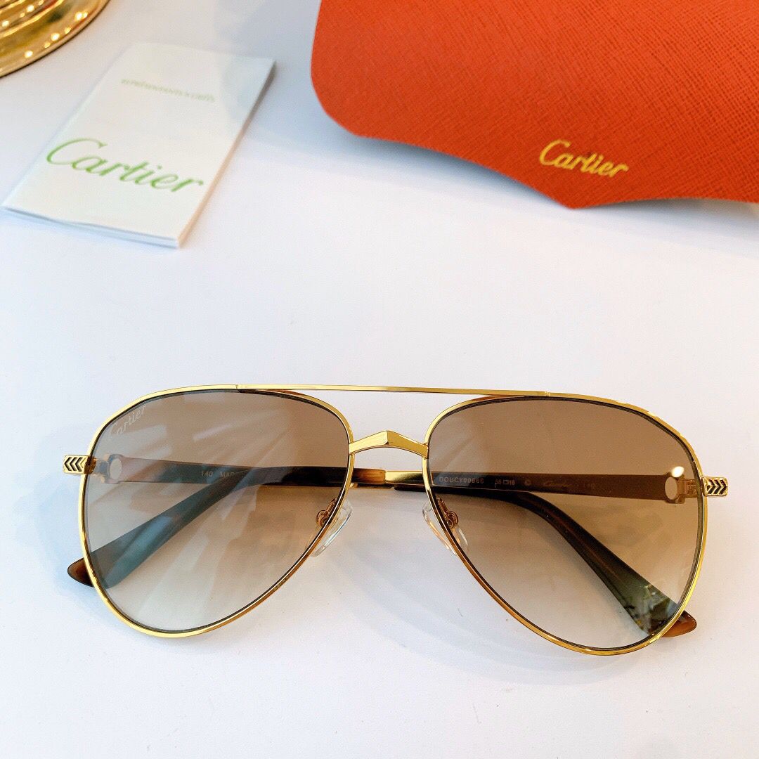Cartier卡地亚高级合金商务休闲款太阳眼镜