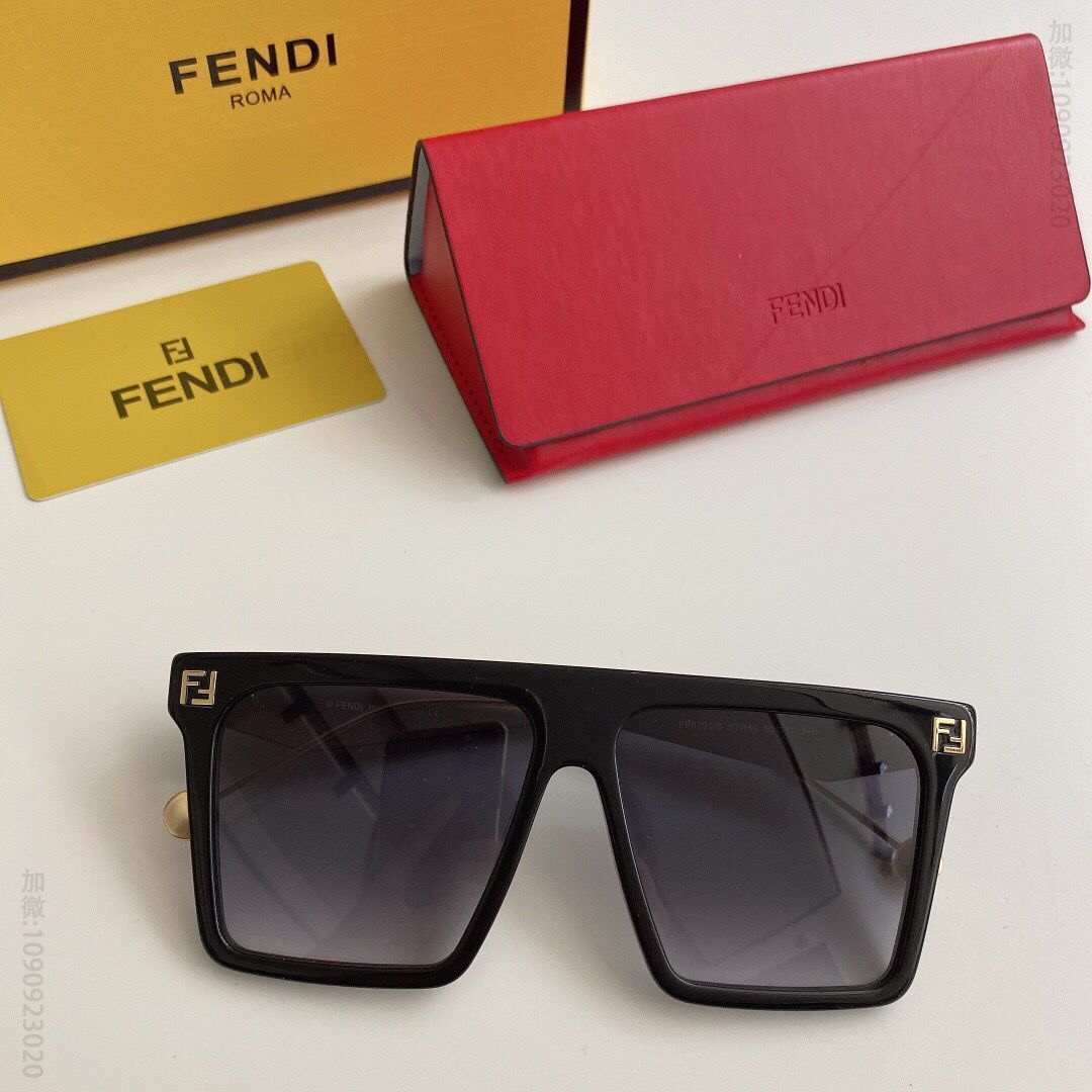 FENDI芬迪大方框高清镜片金属大F铸件镜腿太阳眼镜