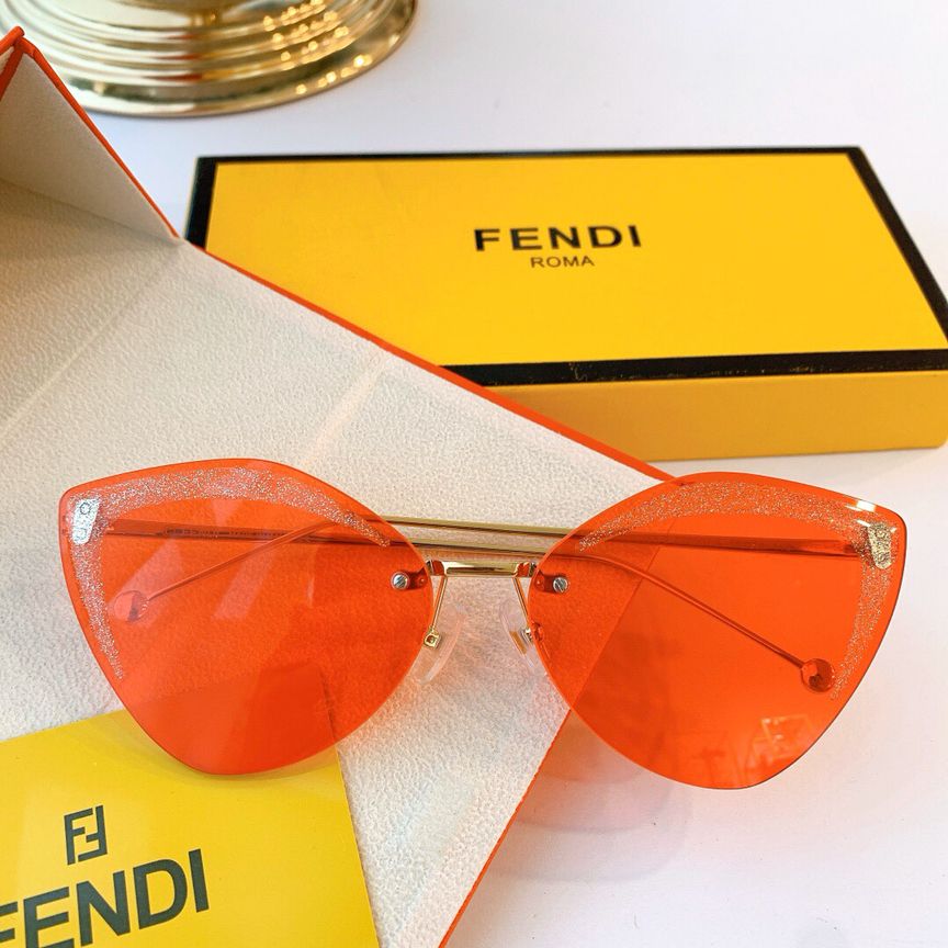 高仿芬迪女士眼镜 芬迪眼镜批发 FENDI芬迪复古圆型奢华施珠光粉装饰镜片太阳眼镜 