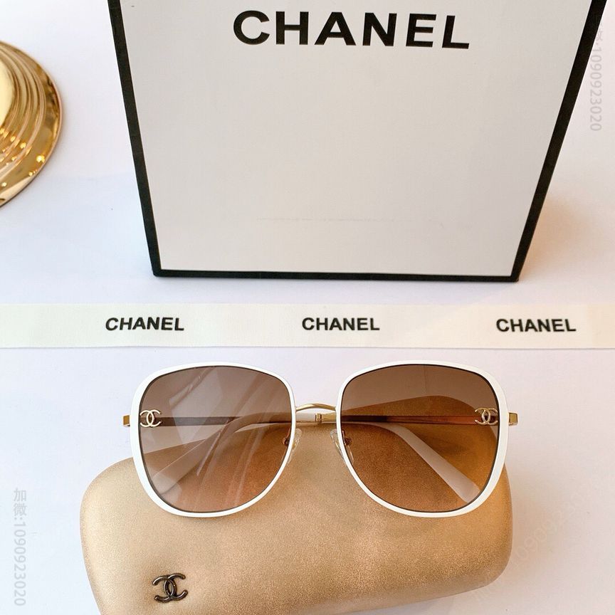 CHANEL香奈儿镜面logo整体镜框搭配弹簧格子编织镜腿女士太阳眼镜
