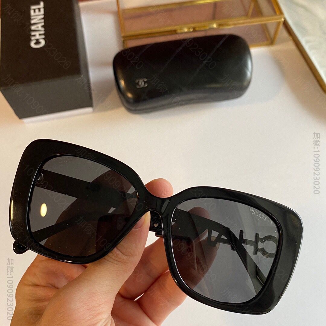 CHANEL香奈儿镜腿logo镶嵌钻石女士太阳眼镜