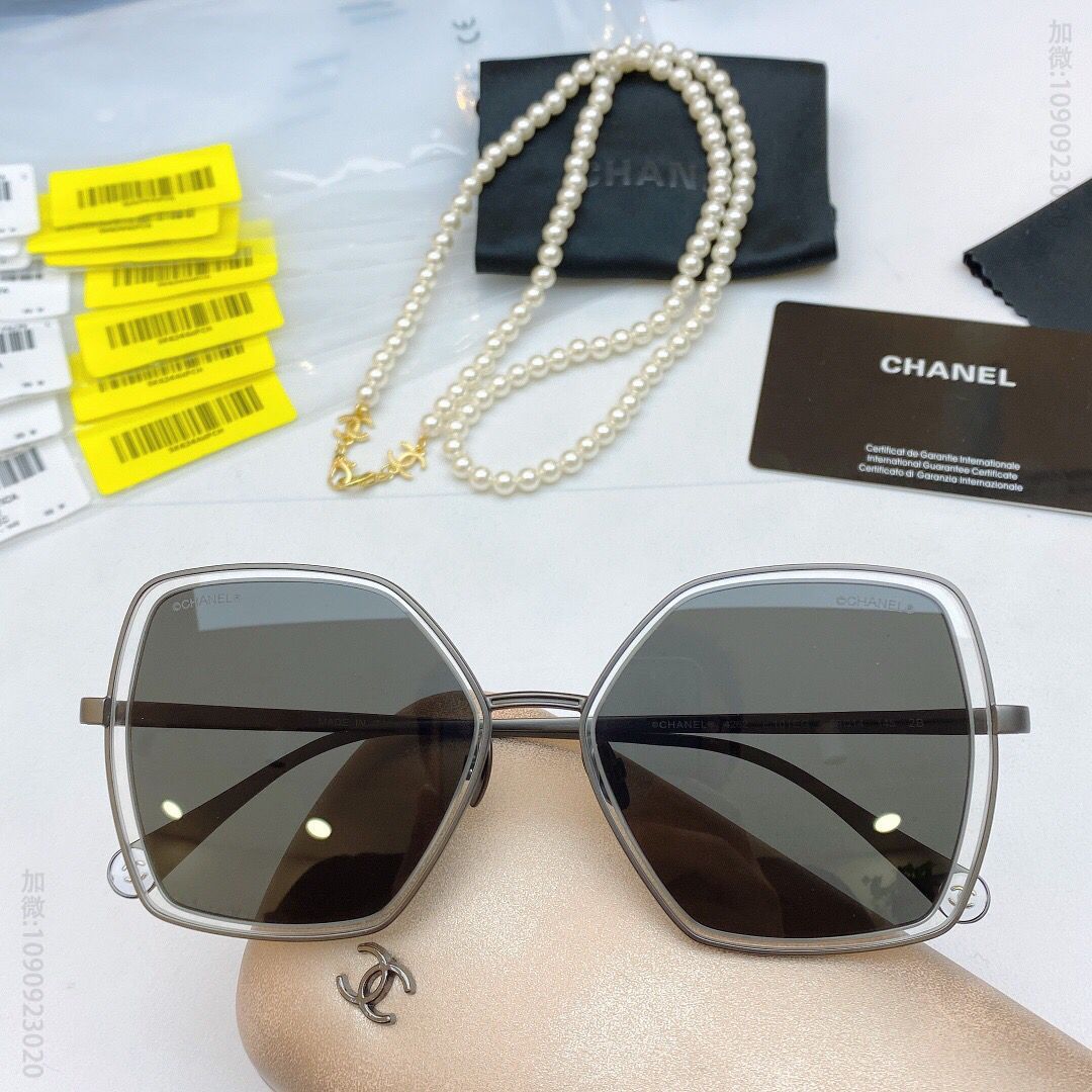 CHANEL香奈儿不规则镜腿女士太阳眼镜