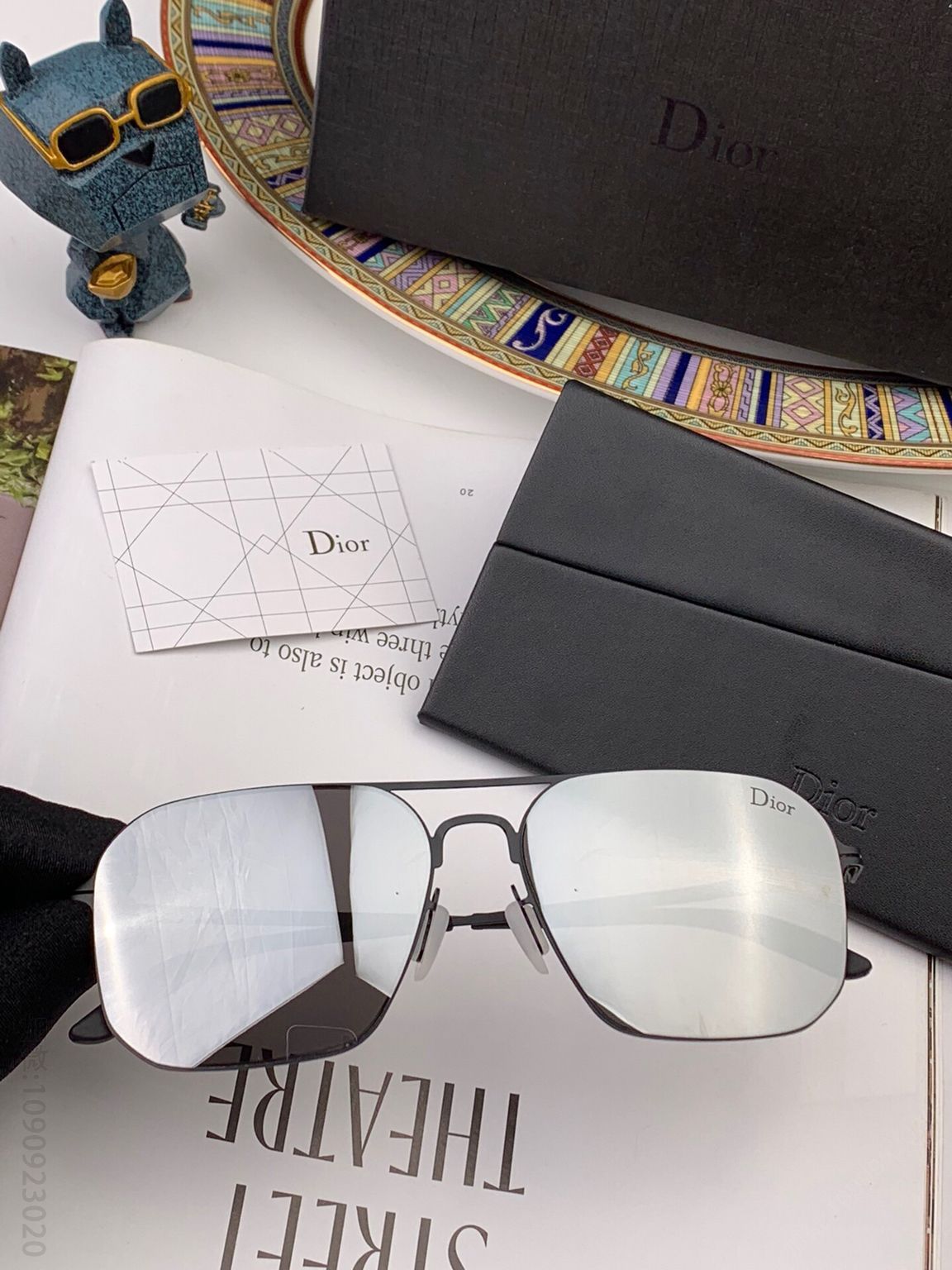 Dior迪奥2023新款男女情侣款高清尼龙镜片太阳眼镜