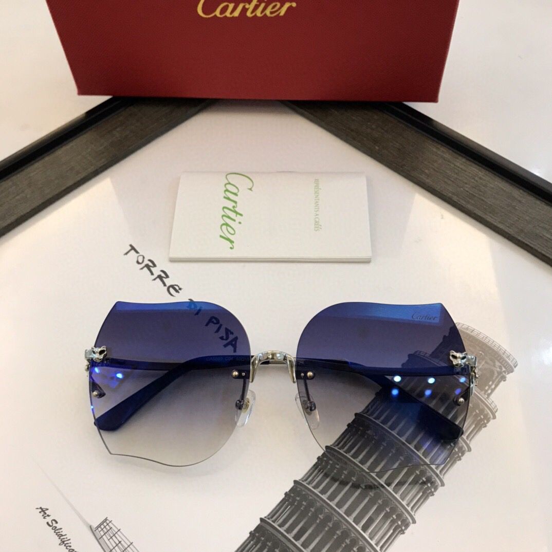 Cartier卡地亚无框切边超轻镜腿方形豹子头墨镜