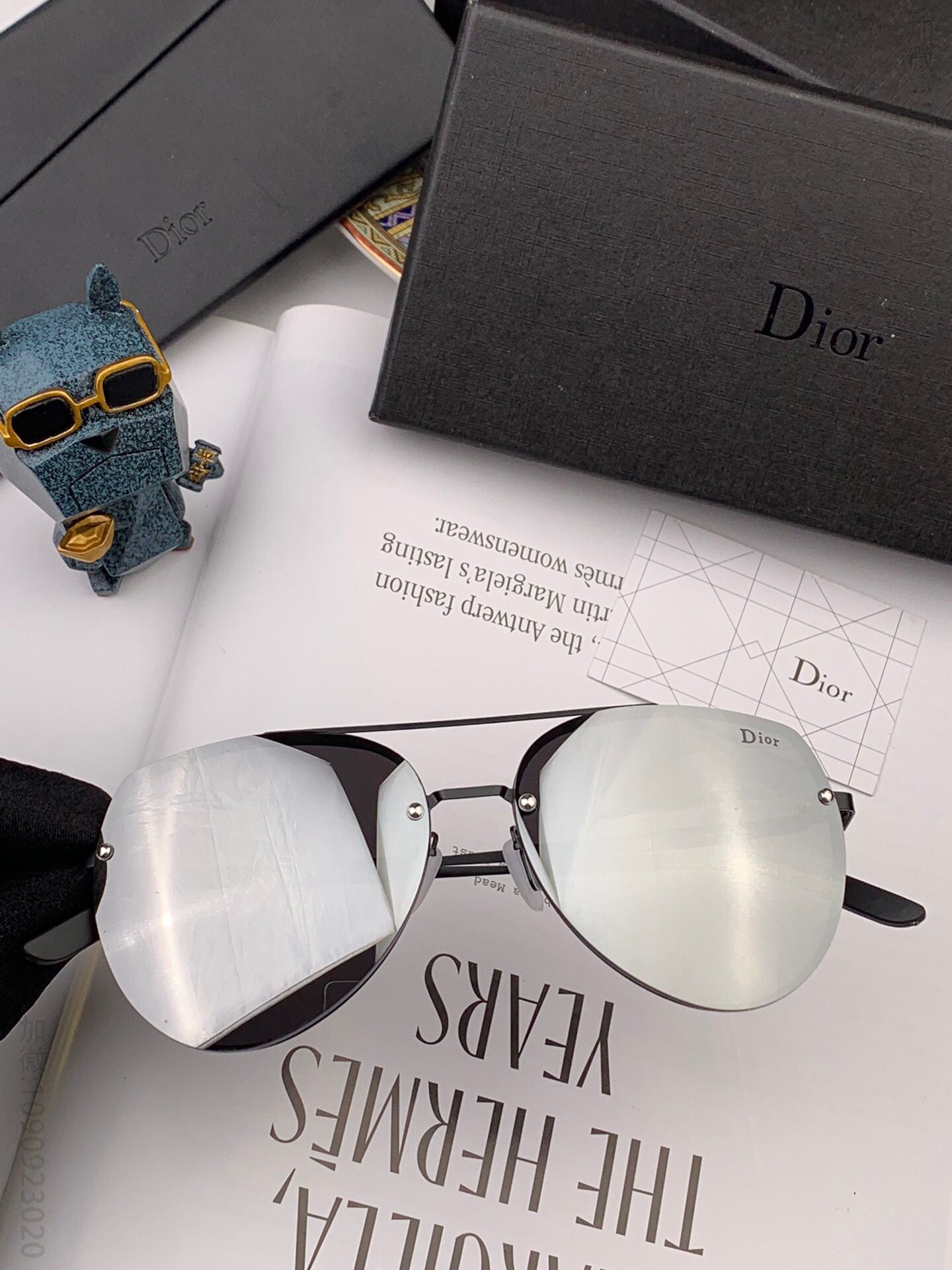 DIOR迪奥2023新款高清尼龙镜片男女情侣款太阳眼镜