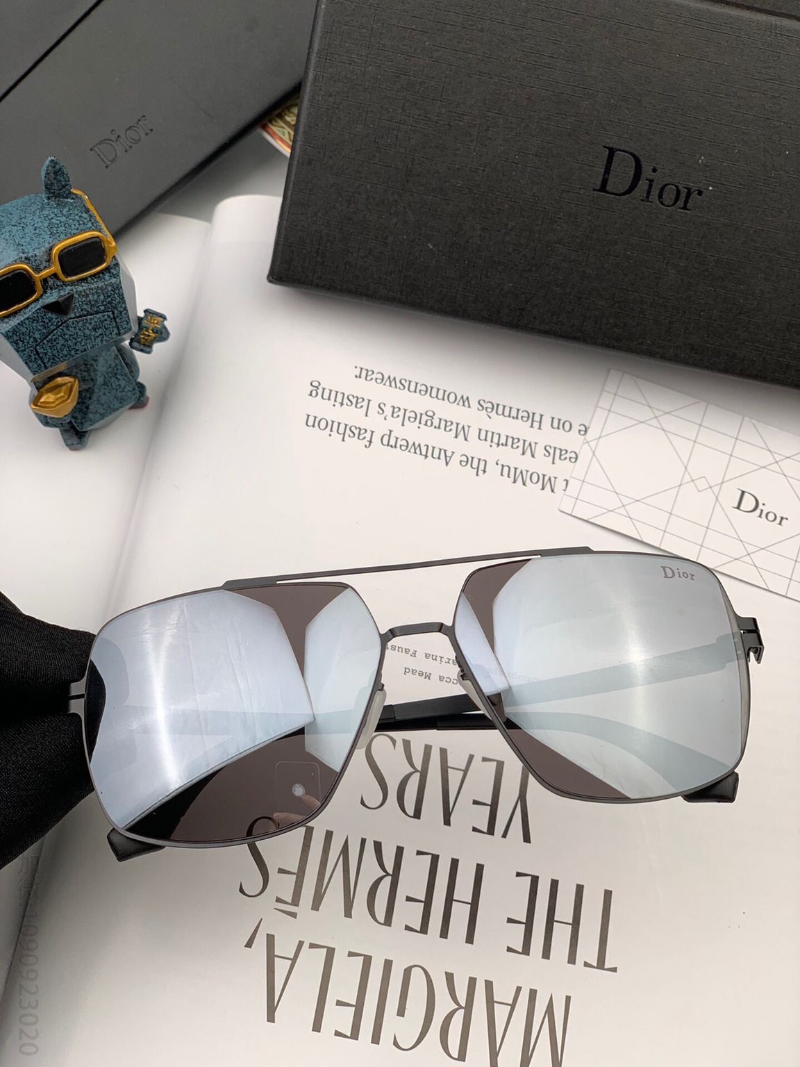 DIOR迪奥2023春夏新款高清尼龙镜片男女情侣款太阳眼镜