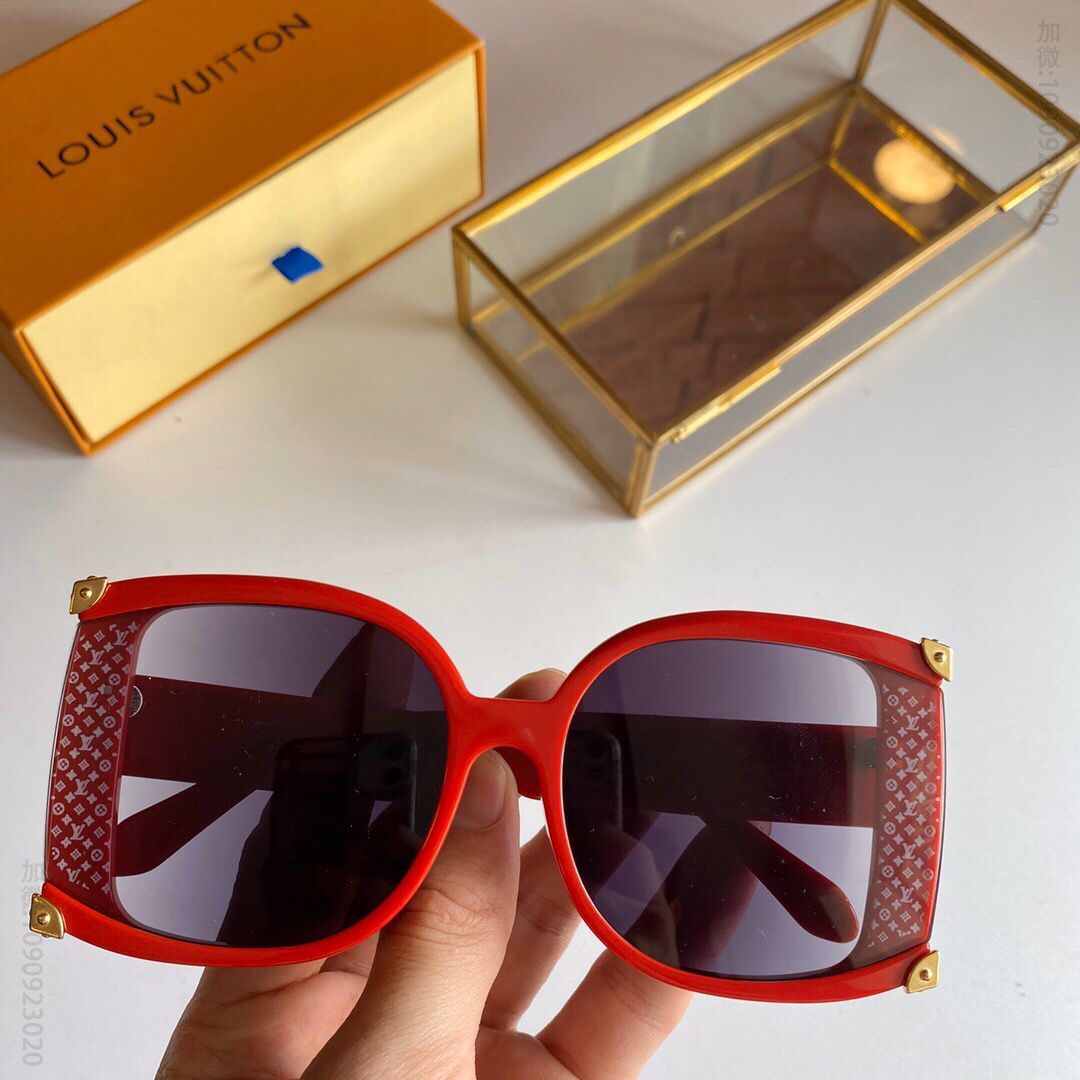 LV路易威登Mini Monogram 图案女士太阳眼镜