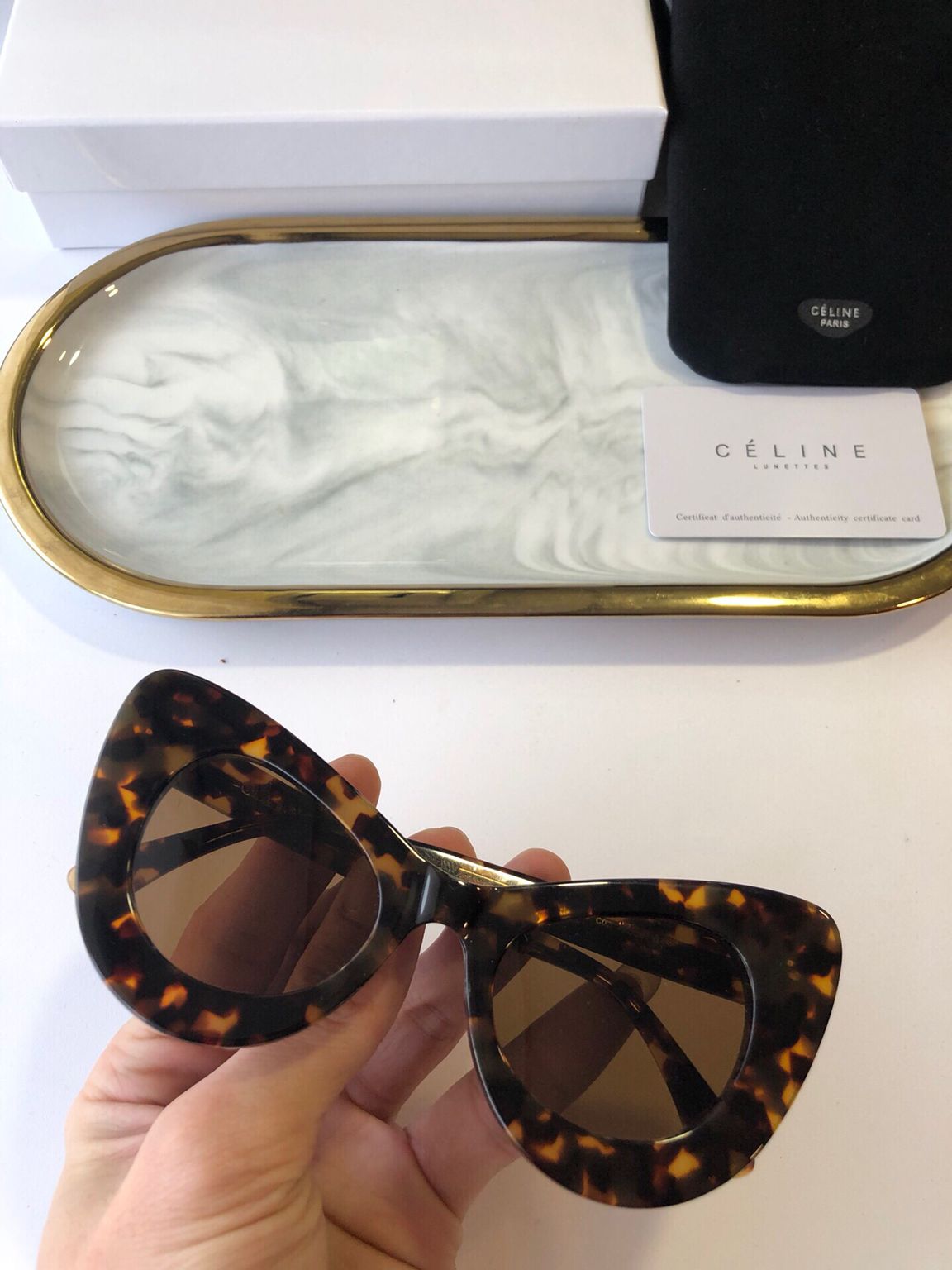 赛琳Celine2023新品时尚猫眼简约设计百搭款女士太阳眼镜