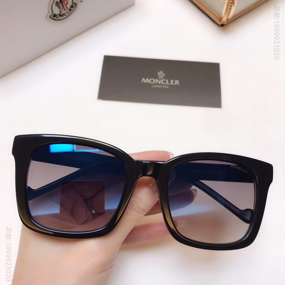 蒙口专属LOGO字母方形款式男女同款太阳眼镜