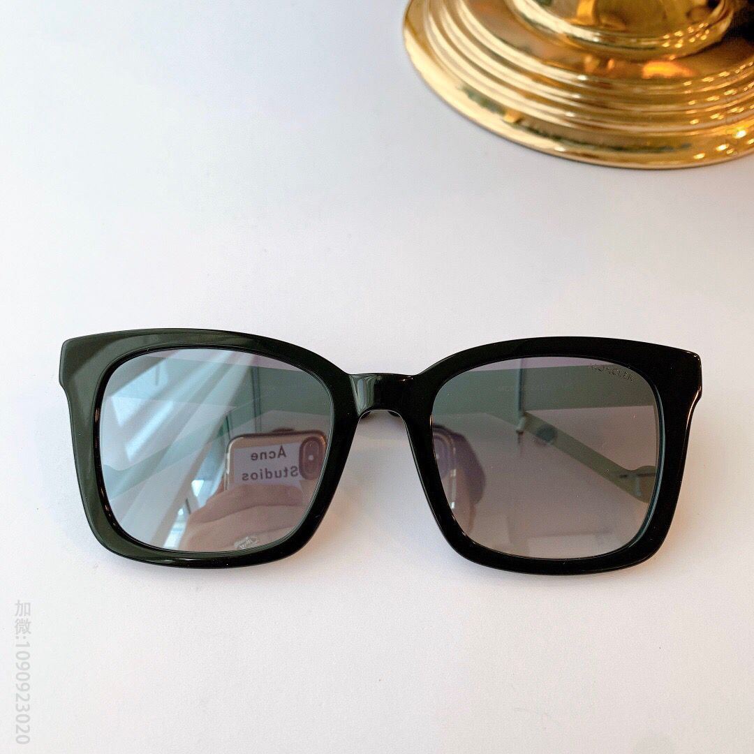 MONCLER蒙口专属LOGO字母方形款式男女同款太阳眼镜