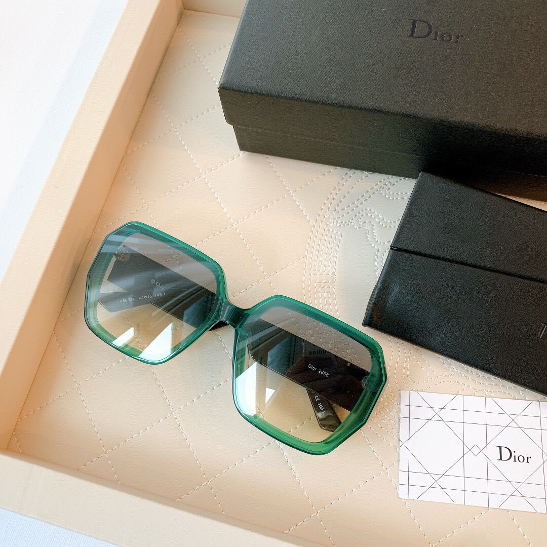 Dior迪奥“老花”字母花纹镜腿男女通用太阳眼镜