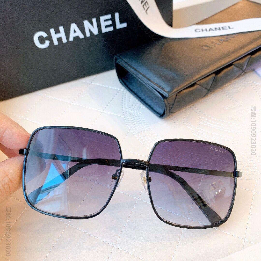 CHANEL香奈儿方形双Clogo绕圈弹簧格子编织镜腿太阳眼镜