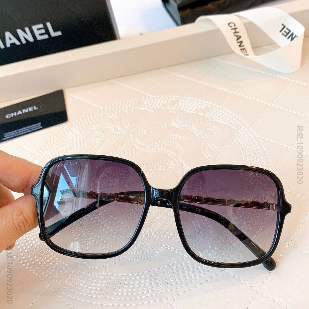 CHANEL香奈儿简约方形羊皮链条镜腿时尚墨镜太阳眼镜