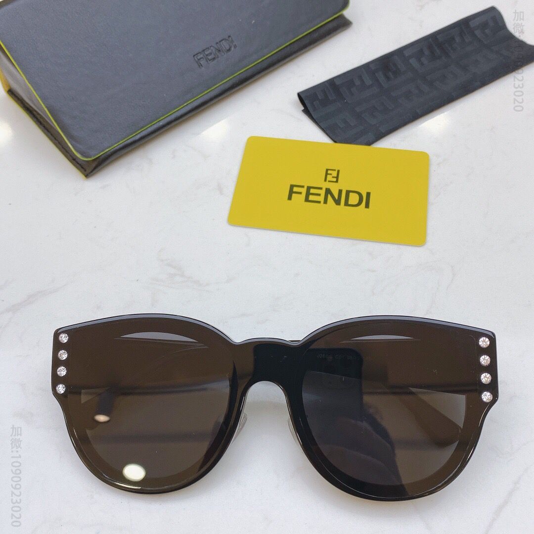 FENDI芬迪大方框纤细树脂镜腿F大logo女士太阳眼镜