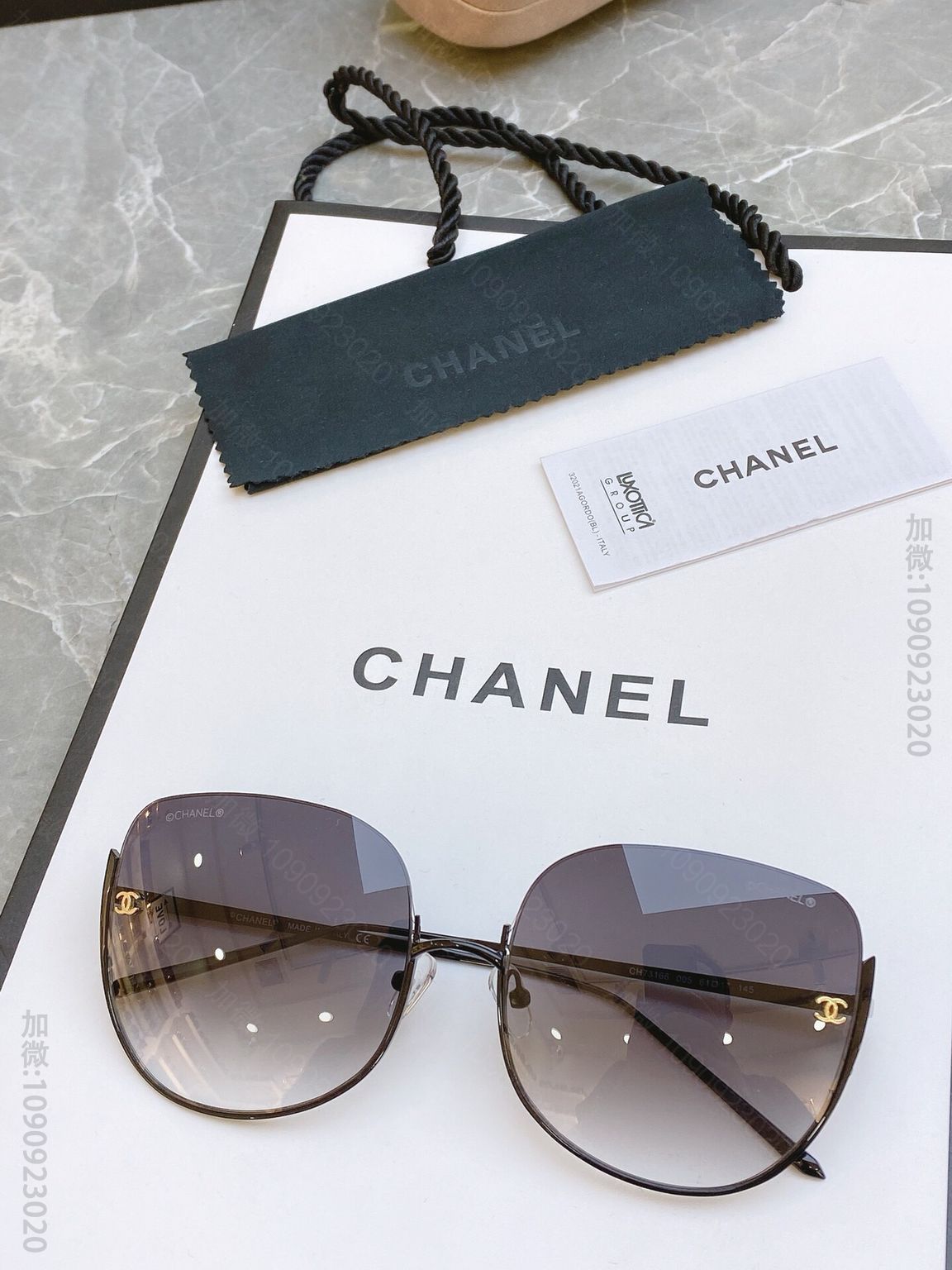 CHANEL香奈儿独特立体双C Logo半框女士太阳眼镜
