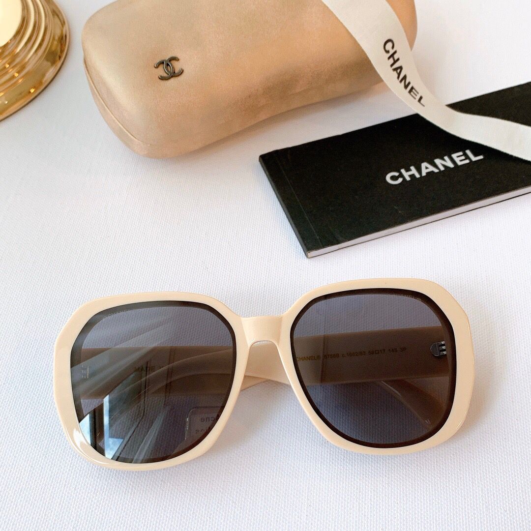 Chanel香奈儿不规则框型大框女士太阳眼镜