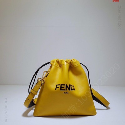 小号 FD家 新品带抽绳的手拿包 高仿芬迪 原单芬迪
