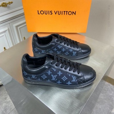 LV男鞋 LV LUXEMBOURG 运动鞋 LV Monogram 刺绣织物男鞋 黑色 高仿LV