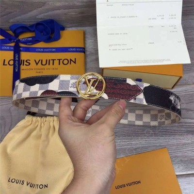 LV男士皮带/腰带 LV 路易威登 专柜新品 经典白棋盘格 迷彩花紋 不锈钢挂扣 LV皮带 金扣 高仿LV