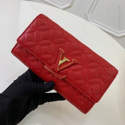 LV钱包 M68590 LV CAPUCINES 钱夹 LV钩扣女士长款钱夹 红色 原单路易威登钱夹 高仿LV女士钱包