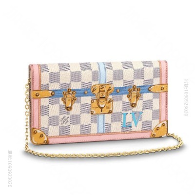 LV LV Pochette Weekend 手袋 LV挂锁丝印图案女包 L...