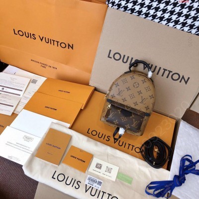 隆重推出官网代购版Louisvitton路 高仿LV女包 精仿LV女包 原版LV路易威登女包 A货LV女包 lv女包多少钱一个?