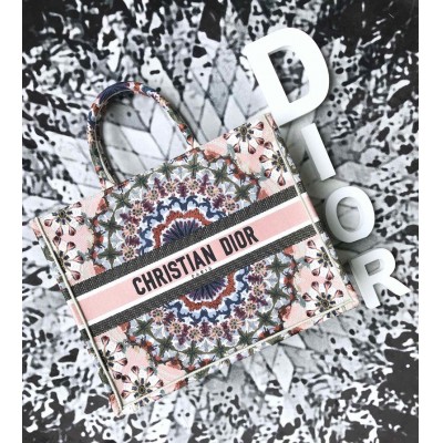 迪奥女包 Dior Book Tote系列刺绣帆布手提包 点缀彩色图案刺绣 原单迪奥