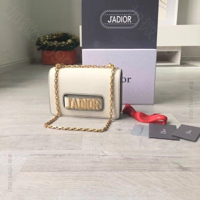 迪奥女包 迪奥Dior JADIO RDIOR链条包 頂級小牛皮翻蓋式包 白...