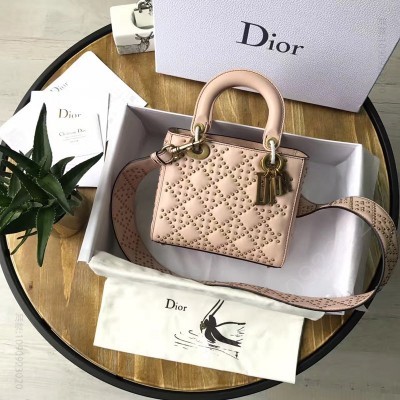 迪奥女包 Dior迪奥 LADY DIOR粉色小牛皮柔软手提包 饰钉手提单肩包 高仿迪奥女包 原单迪奥女包