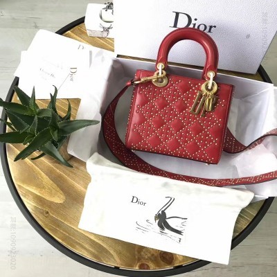 迪奥女包 Dior迪奥 LADY DIOR红色小牛皮柔软手提包 饰钉手提单肩包 高仿迪奥女包 原单迪奥女包