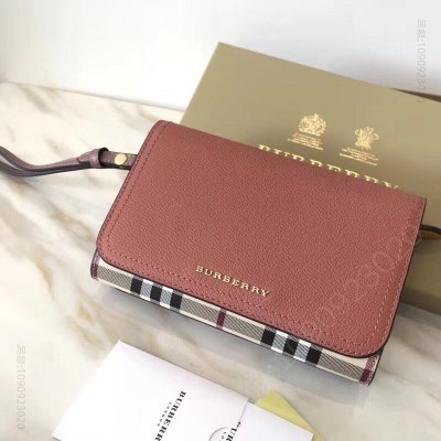 巴宝莉 BurBerry巴宝莉 拼色前后翻盖 战马格纹 手包钱包两用包 砖红拼紫色 高仿巴宝莉女包 原单巴宝莉女包