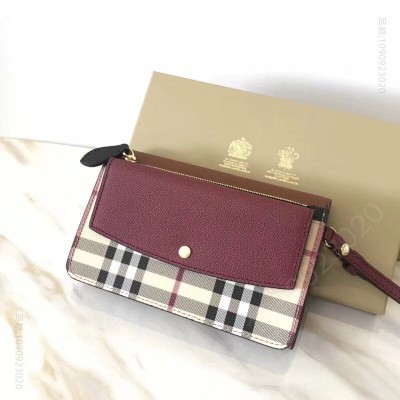 巴宝莉 BurBerry巴宝莉 拼色前后翻盖 战马格纹 手包钱包两用包 棕色拼枣红 高仿巴宝莉女包 原单巴宝莉女包