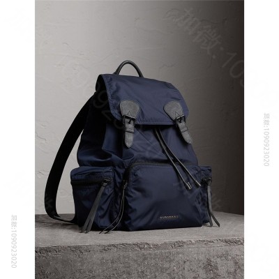40209371_巴宝莉男包 The Rucksack 大号 功能性 尼龙拼皮革 巴宝莉男包 墨蓝色 原单巴宝莉 高仿巴宝莉男包