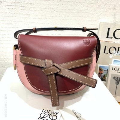 罗意威女包 Loewe罗意威 Gate 小包 进口头层牛皮马鞍包 酒红色 原单罗意威女包