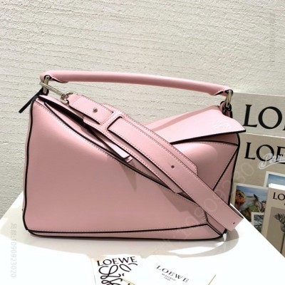 罗意威女包 LOEWE罗意威 Puzzle Bag 中号罗意威几何包 樱花粉 原单罗意威女包